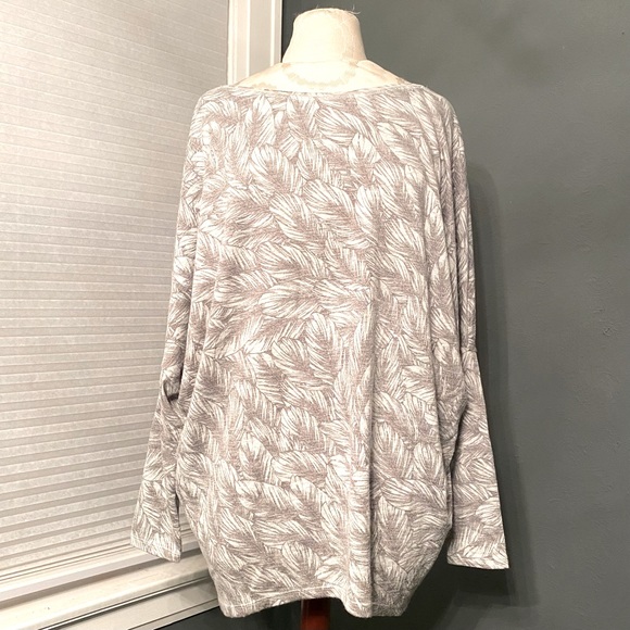 WHBM Grey Feather Bowman Batwing Dolman Tunic Sweater Top - Picture 3 of 8